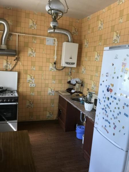 Продаю 2 - х комнатную квартиру, Баракат рынок