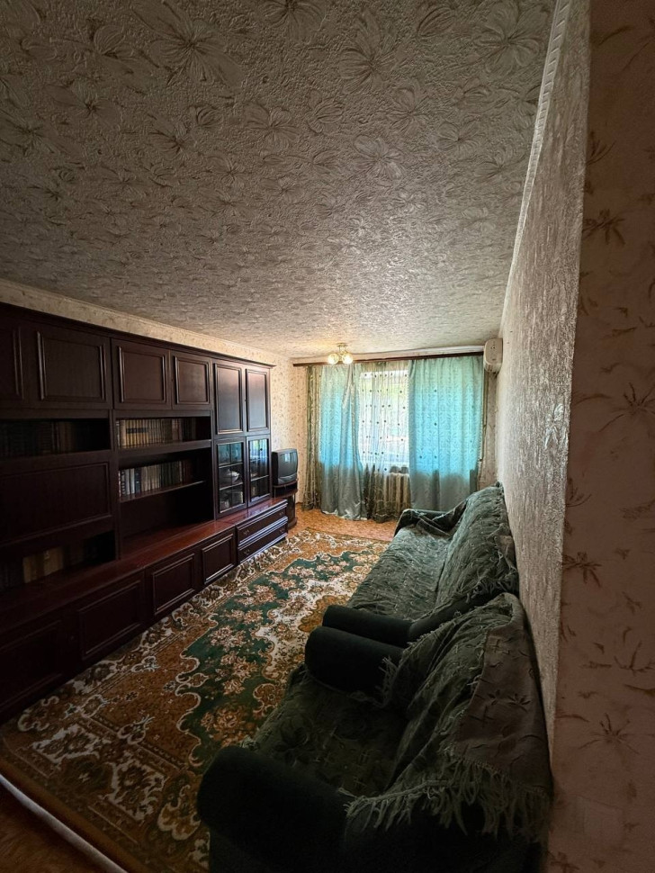 Продается 3 - х комнатная квартира, ул. Бестужева, дом 1, арт.  6194