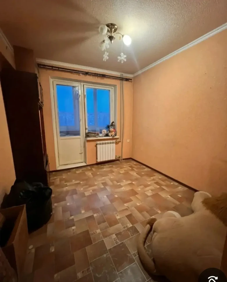 Продается 3 - х комнатная квартира, мкр. Зеленый-1, ориентир "Танк", арт. 1246