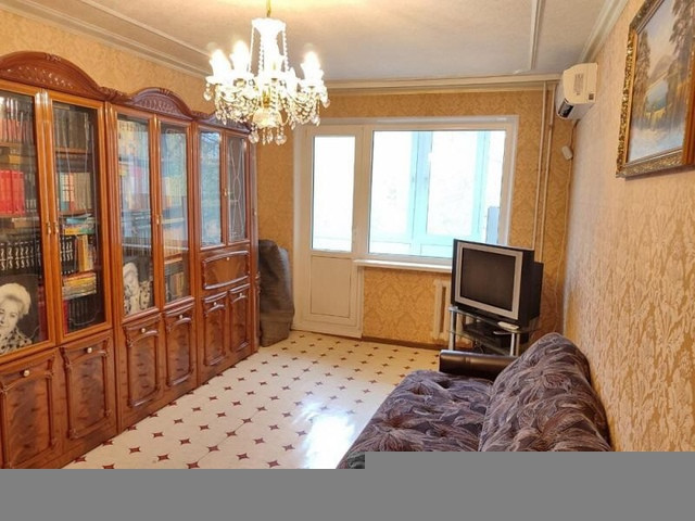 Продается 3 - х комнатная квартира, квартал Шахтерский арт 987