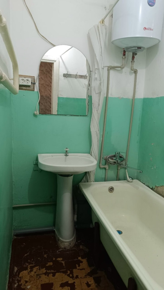 Продается 2-х комнатная квартира, Квартал Гвардейский, дом 11, арт. 1187